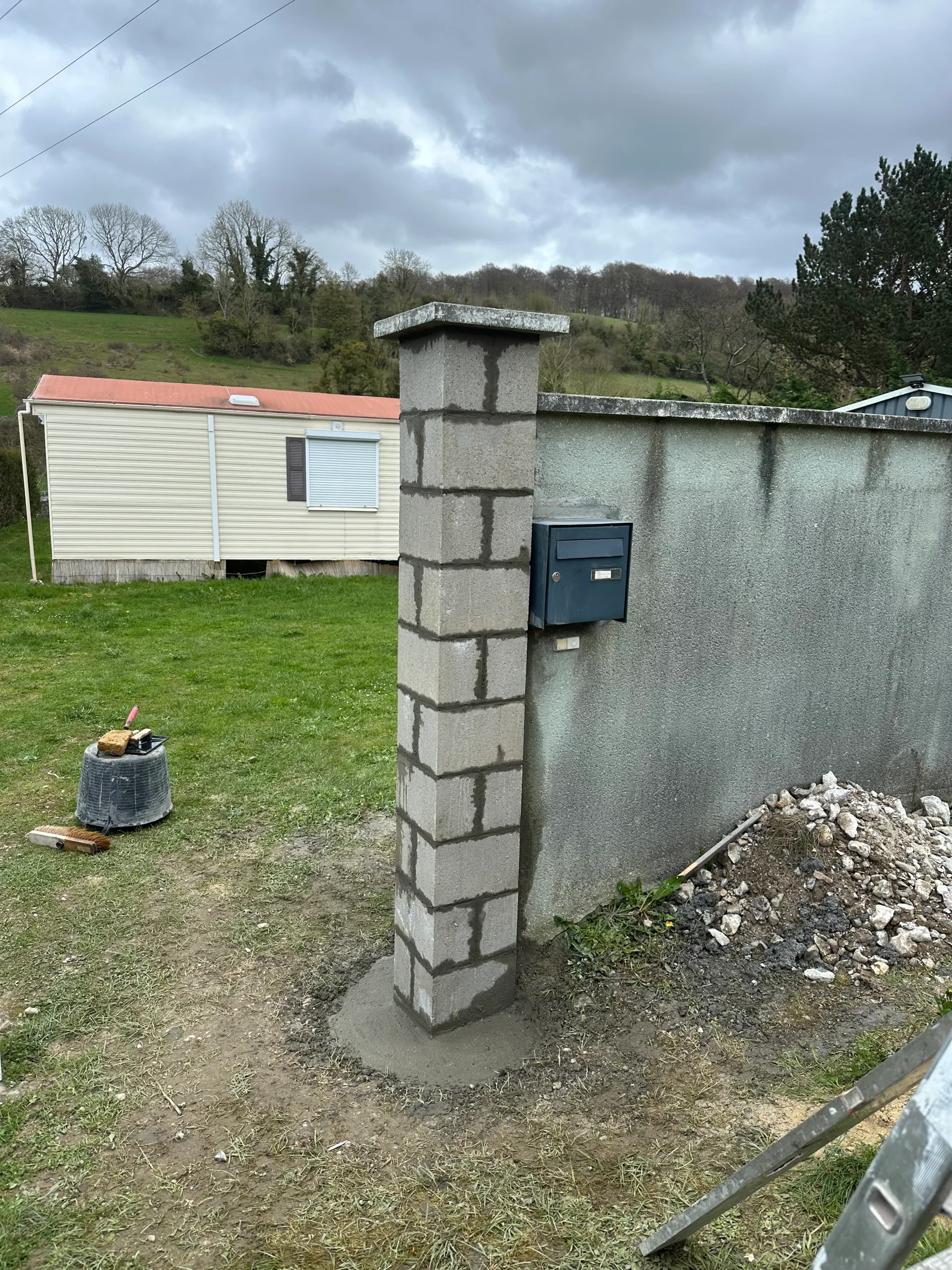 Maconnerie demontage pilier Gamaches