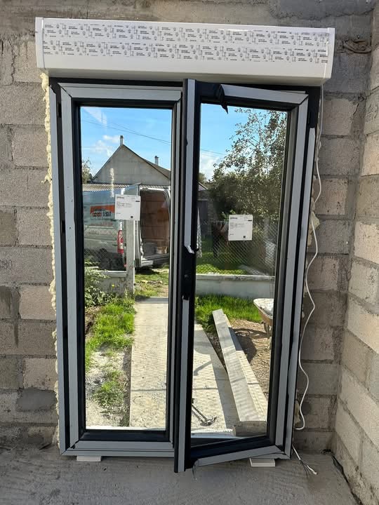 Pose fenetre volets roulants electriques